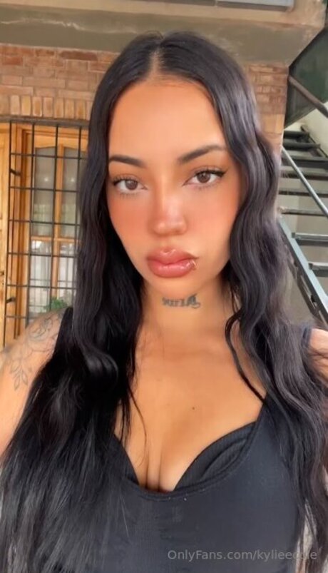 Kylieecole model porn photos