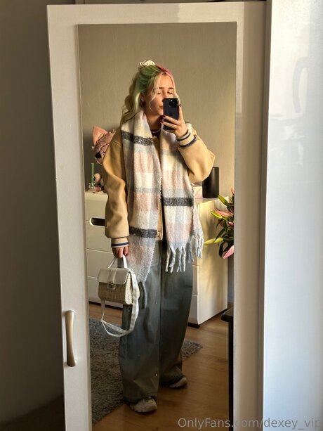 Dexey Vip hot pornstar photos