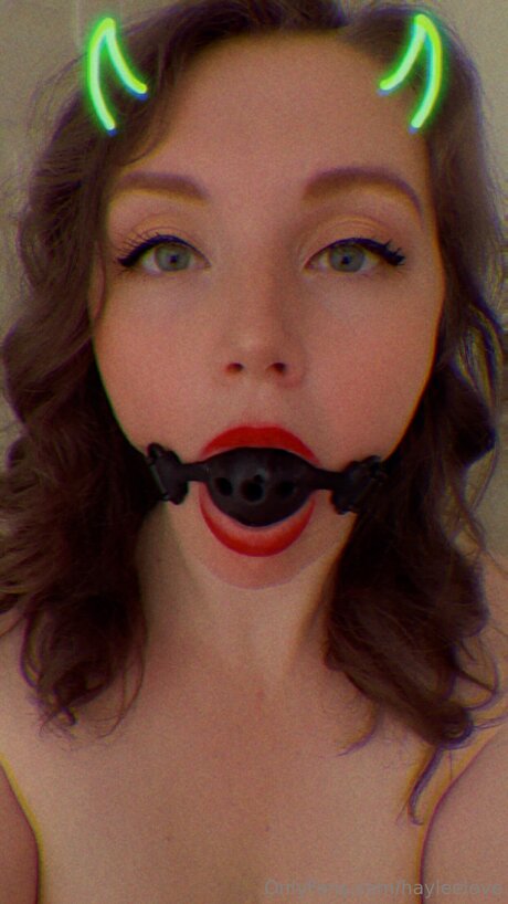 Hayleelove exclusive actress galleries