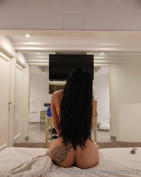 Angieonly12 model sexy photos