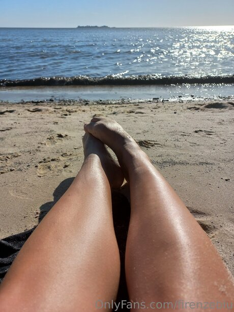 Firenzeblu erotic model img