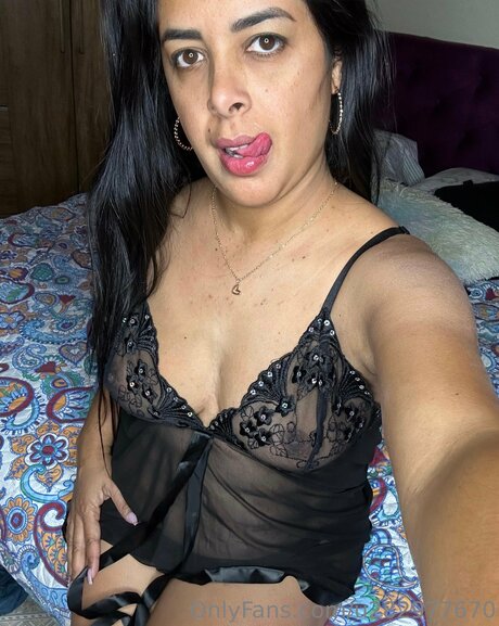 U282977670 hot model gallery