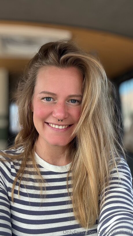 goth trans onlyfans sexy nudes archive