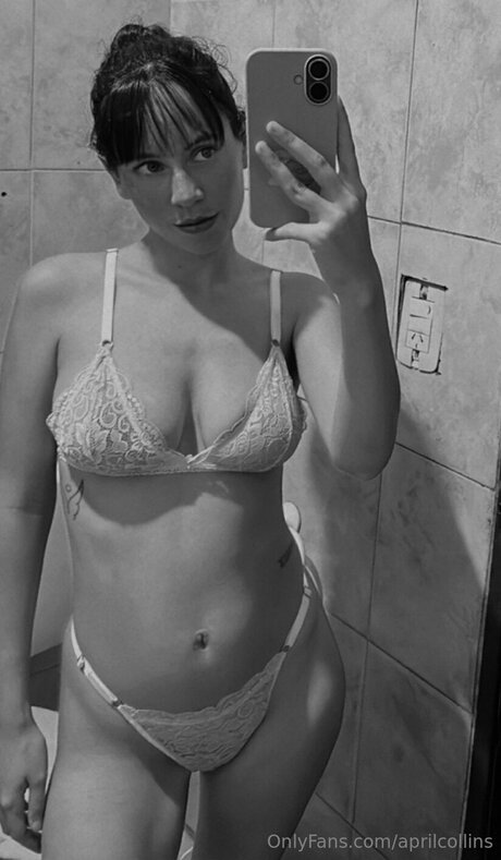 Aprilcollins naked model images