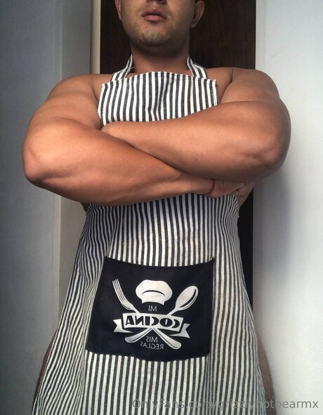 Grizzlyhotbearmx pornstar nude image