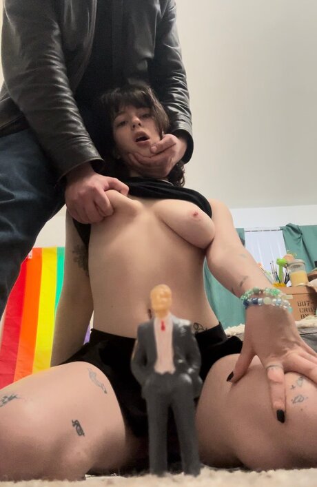 Lovelybea8 pornstar naked archive