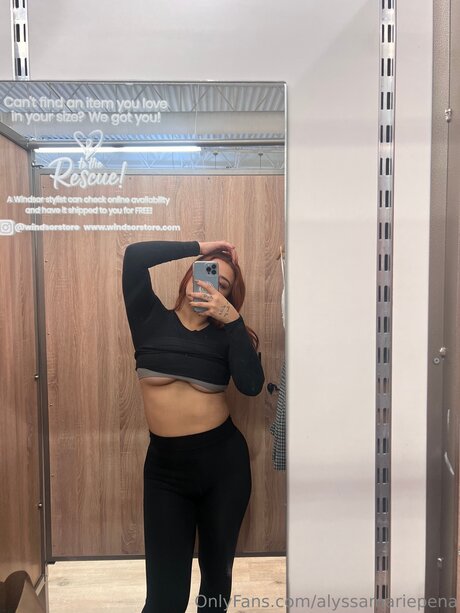 Alyssamariepena beautiful actress photos