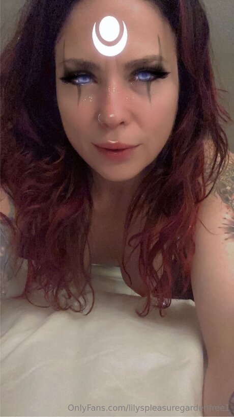 Lilyspleasuregardenfree1 free model image