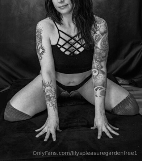 milf shower onlyfans nudes image