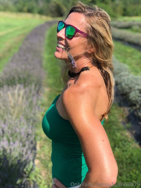 U118668979 hot actress archive