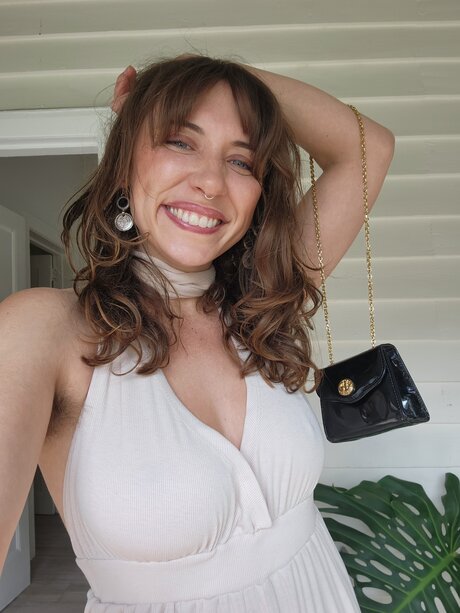 Helloeloise star art gallery