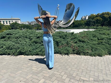 Adakham erotic pornstar pics