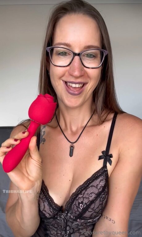 Pleasuretoyqueenstore nudes star image