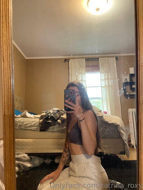 Katrina Roxy beautiful pornstar gallery