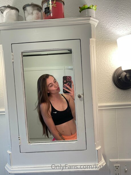 Katrina Roxy sexy model img