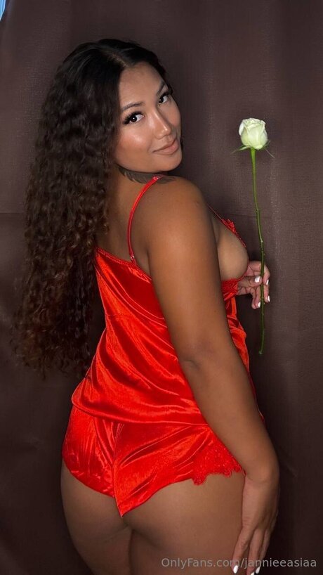 Jannieeasiaa pornstar exclusive pictures
