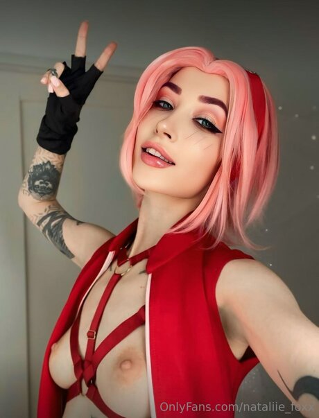 Nataliie Foxx art model photo