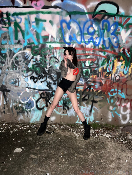 Bl0ve3 star naked img