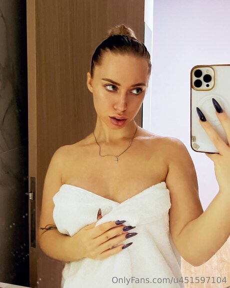 Itslolapap model xxx pictures