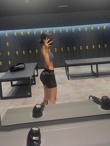 Imlizz100 nice model pics