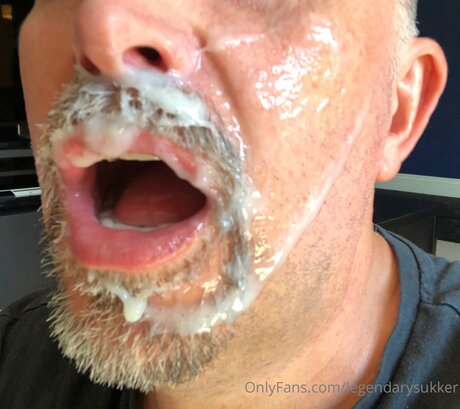 Legendarysukker star adult image