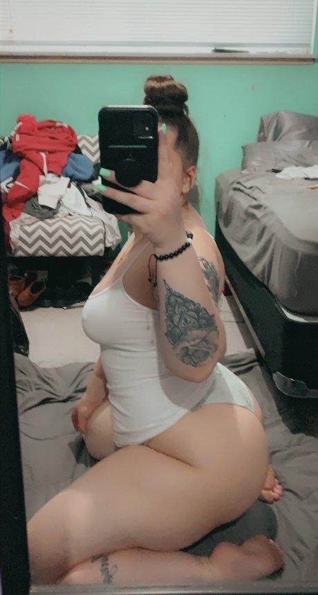 xloserliciax nudes model img