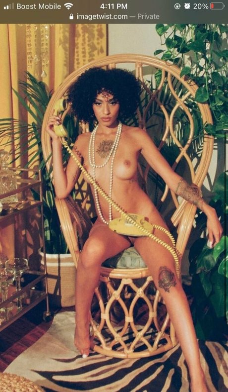 Sunnibytch hot actress img