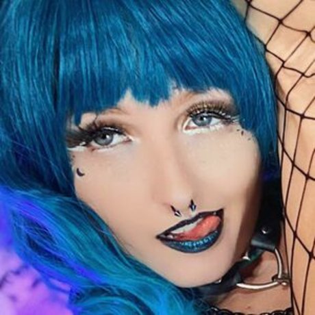 Katception art model pic