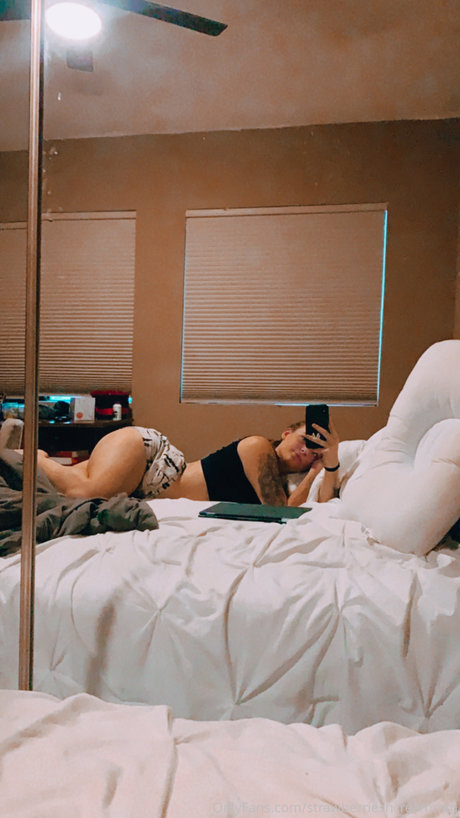 Lindsay Lohann erotic star pictures