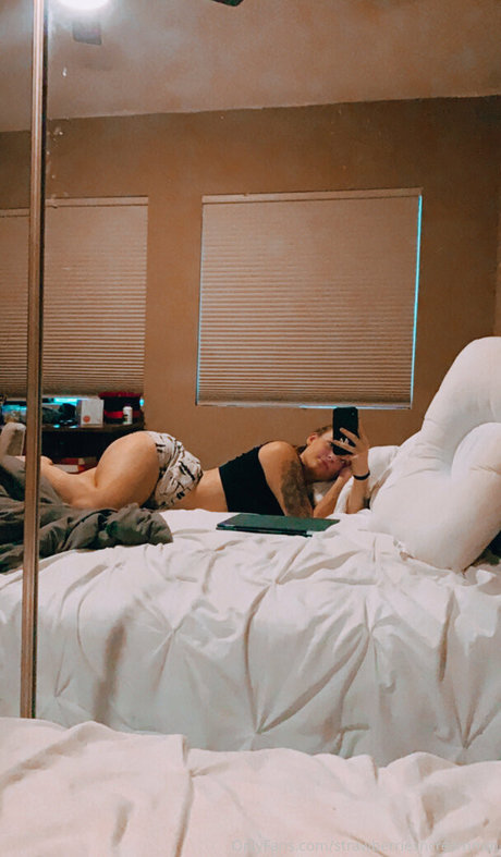 Lindsay Lohann nudes model photos