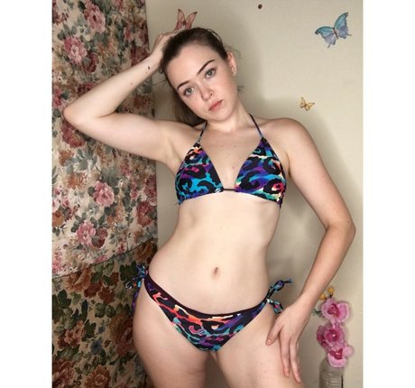 Tori Eaglestone star pornographic photos