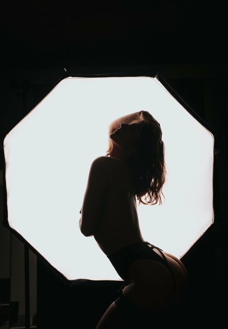 Eliana jenkins nude model archive