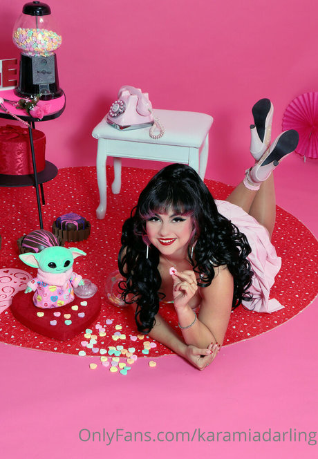 Karamia Darling actress pic