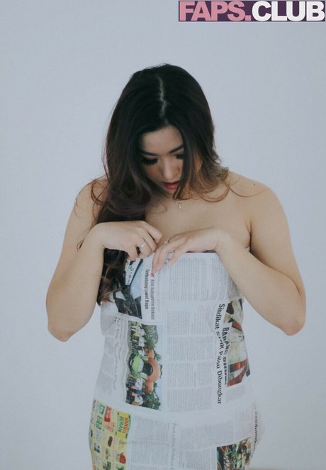 Flo The Bunny exclusive model gallery