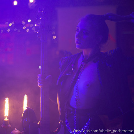 belle pecheresse naked pornstar picture