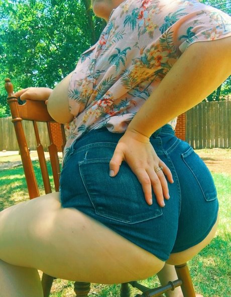 teen asian onlyfans free naked image