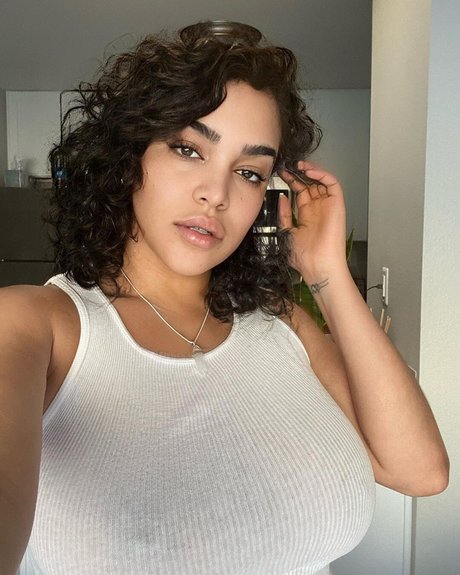 Vanessa Ann Wrigley free pornstar pic