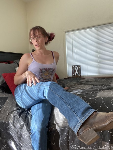 irisbabe719_ free pornstar photos
