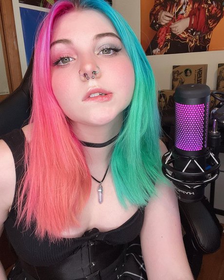 hot blonde onlyfans art porn gallery