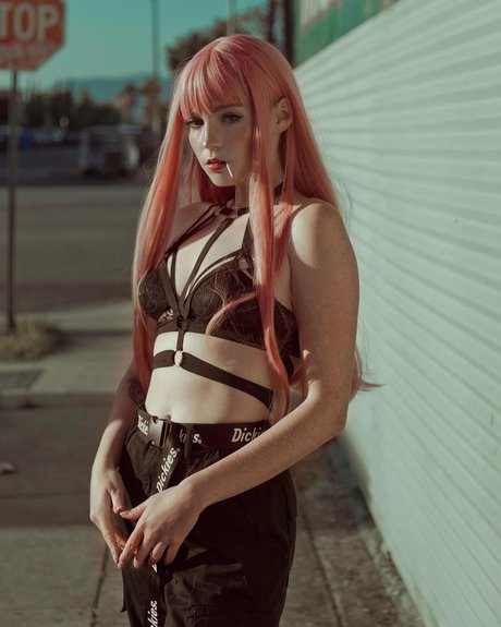 Emily O dette pornstar top img