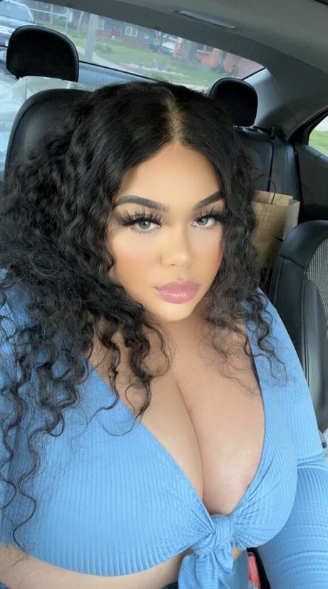 honeyytheeater pornstar naked image