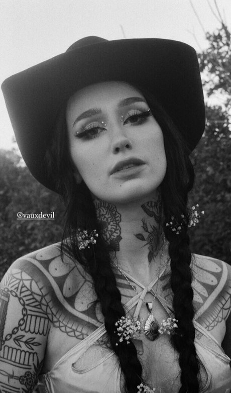 nerdy onlyfans art nude archive