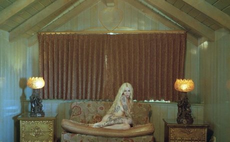 Emma Vauxdevil hot star galleries