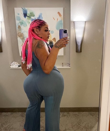 Worship my ass best model archive