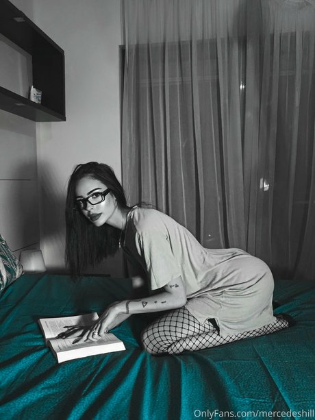 Mercedes Hill best star photos