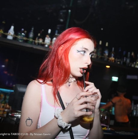 VelNick pornstar exclusive pics