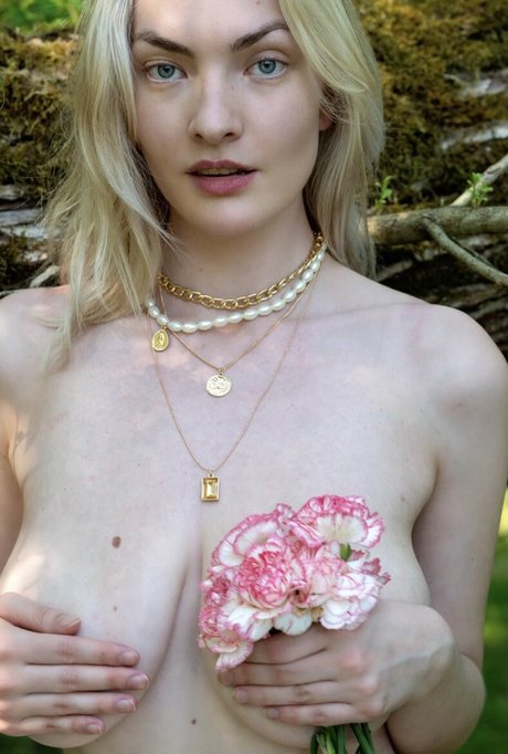 moms onlyfans beautiful naked img