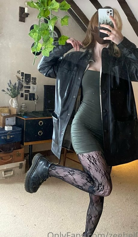 ZeeHell pornstar hot gallery