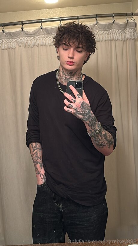 Icy Mikey888 star hd photos