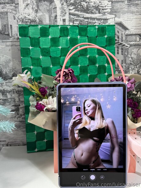 Luisakaiser pornstar naked image